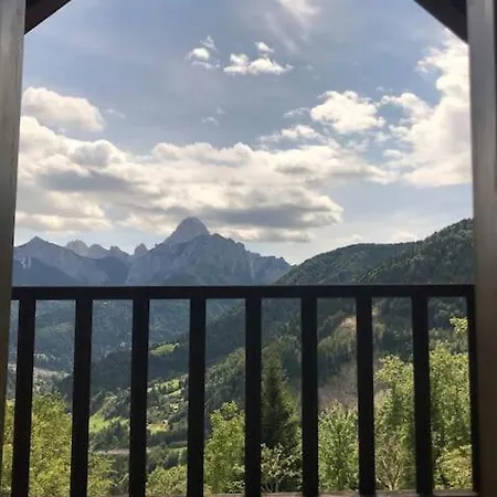 Baita Nel Cuore Della Carnia